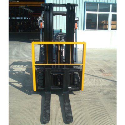 1.5 Ton Counterbalanced Diesel Forklift Truck with Tcm Technology and Isuzu C240 Engine