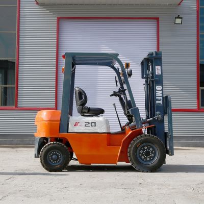 2t Diesel Forklift Truck with Ce Approved Cpcd20 Fd20 and Steel Rubber Fork