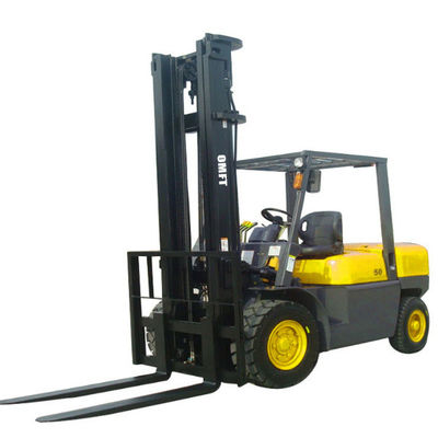 4.5ton Diesel Forklift 4.5m Lifting Height Forklift Truck Cpcd45 Min. Turning Radius 2780mm