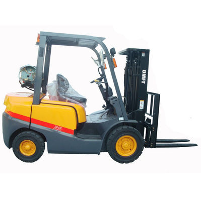 Directly Sell 2.5tons LPG Forklift with Steel and Rubber Ce ISO SGS Standard