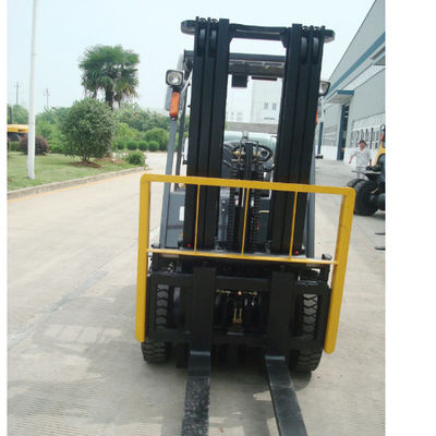 2ton Lp Gas Forklift with Standard Ce ISO SGS and Japanese Nissan K21 K25 Engine