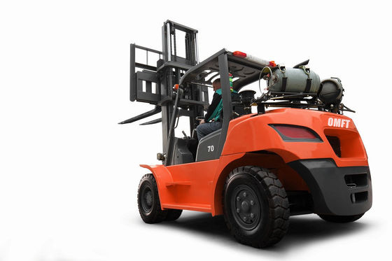 4.5m Lifting Height 6ton LPG Forklift with Three Stage Mast and Pneumatic or Solid Tires