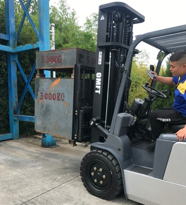 3m 2.5ton Four Wheels Battery Operation Electric Forklift with Curtis Control