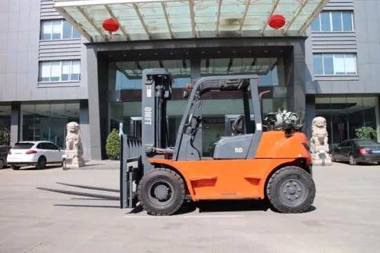 7ton LPG Forklift Supply with Max.Gradeability 20% and Min. Turning Radius 3350mm