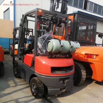 Steel and Rubber 4 Wheel Gasoline Reach LPG Petrol Forklift at 2ton/2.5ton/3ton/3.5ton
