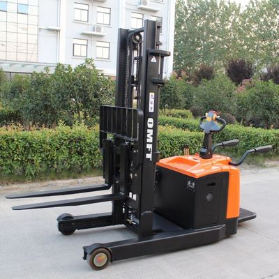 Easy Handling 1.6 T Stand on Battery Pallet Stacker with 5.0m Three Stage Full Free Mast