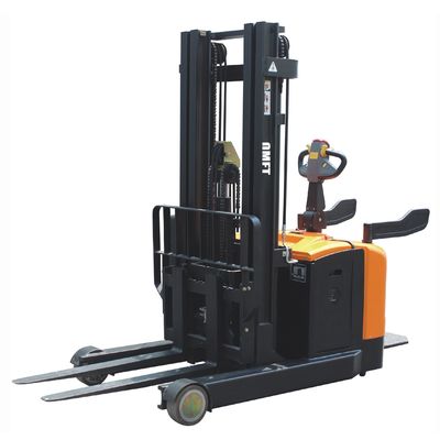 Easy Handling 1.6 T Stand on Battery Pallet Stacker with 5.0m Three Stage Full Free Mast