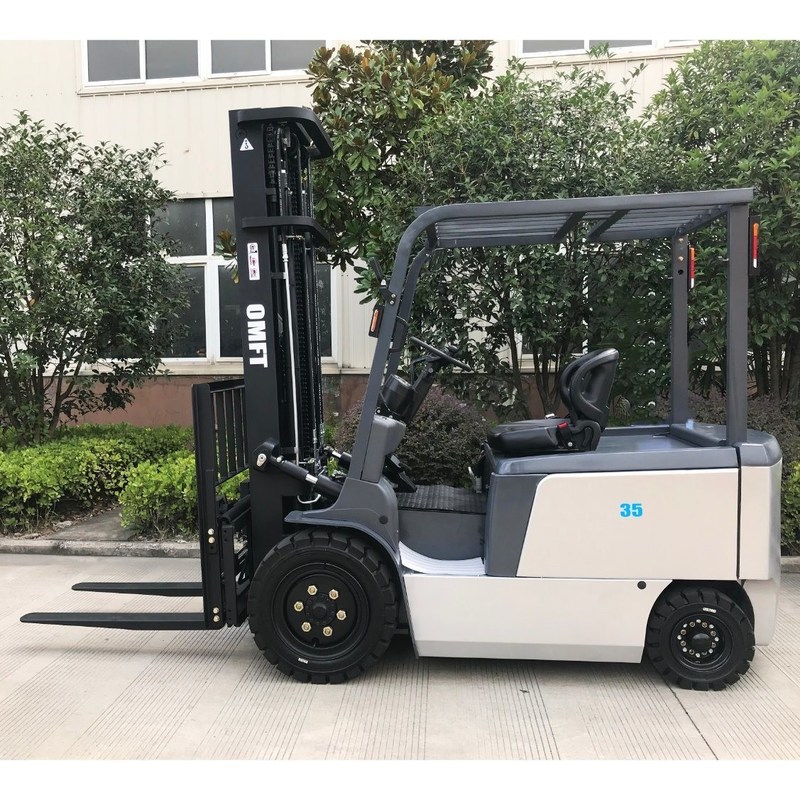 Steel Rubber 3.5 T Electric Forklift Truck with 5.5m Mast Triplex and Free Lift CPD35